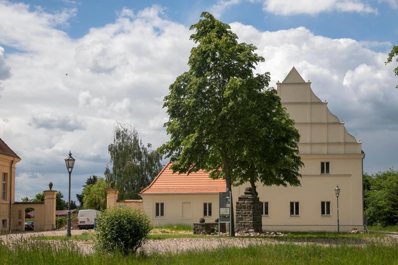Gaestehaus Reckahn Der Rochow Akademie Exterior foto